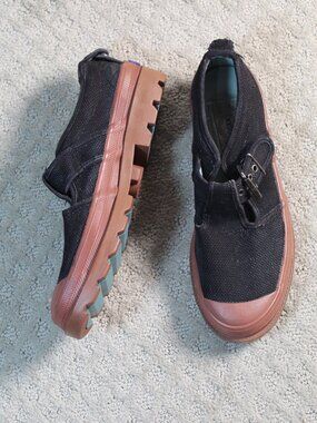 Vintage KEDS Size 8 Mary Jane Lug Sole Sneaker  Black Canvas Shoe Schoolgirl